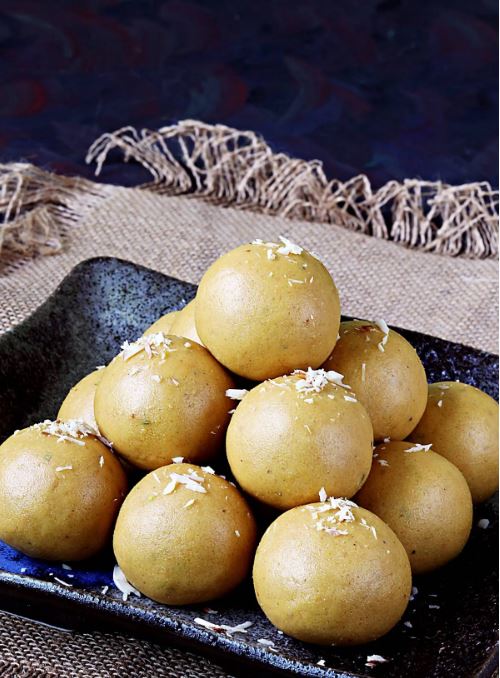 Besan Ladoo